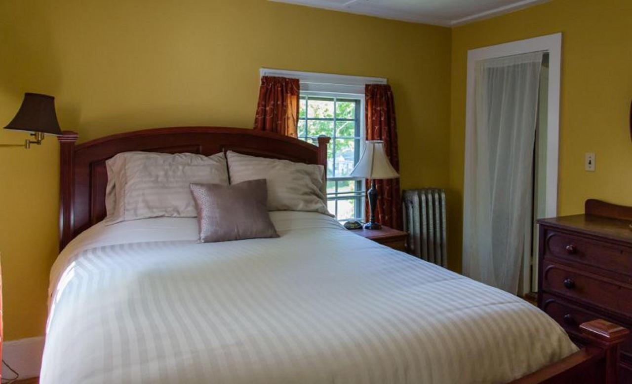 Old Parsonage Guest House Kennebunkport Bagian luar foto